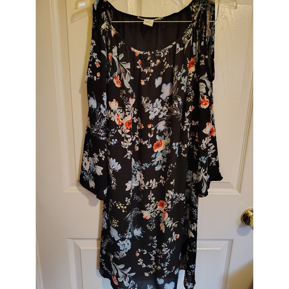 Artisan NY Women's 2 Black Floral Round Neck 3/4 Sleeve Cold Shoulder Shift
